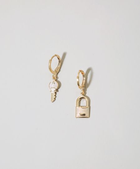 Brinco-Feminino-de-Argola-Pequena-com-Pingente-de-Chave-Dourado-9976382-Dourado_1 Brinco-Feminino-de-Argola-Pequena-com-Pingente-de-Chave-Dourado-9976382-Dourado_1