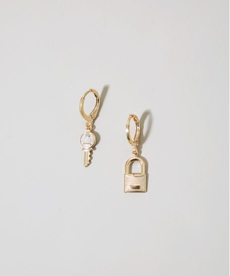 Brinco-Feminino-de-Argola-Pequena-com-Pingente-de-Chave-Dourado-9976382-Dourado_1