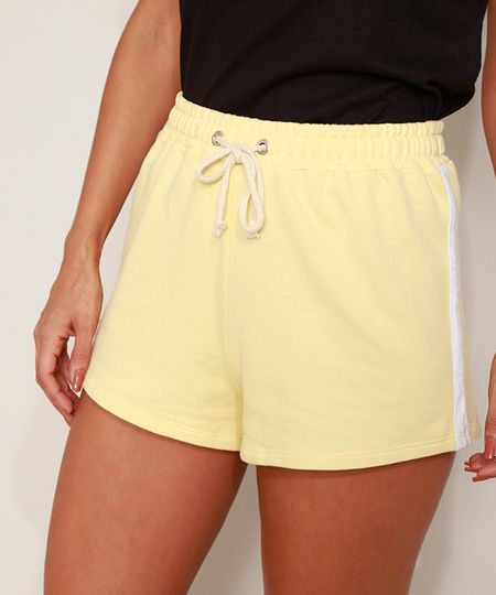 Short-de-Moletom-Feminino-Cintura-Media-com-Cordao-e-Faixa-Lateral-Amarelo-9975741-Amarelo_1 Short-de-Moletom-Feminino-Cintura-Media-com-Cordao-e-Faixa-Lateral-Amarelo-9975741-Amarelo_1