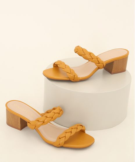 Tamanco-Feminino-Oneself-Trancado-Salto-Baixo-em-Madeira-Mostarda-9981672-Mostarda_1