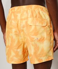 Short-Masculino-Estampado-de-Coqueiros-com-Cordao-e-Bolsos-Amarelo-9980284-Amarelo_2