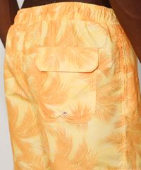 Short-Masculino-Estampado-de-Coqueiros-com-Cordao-e-Bolsos-Amarelo-9980284-Amarelo_5