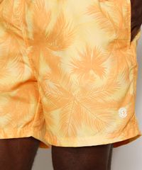 Short-Masculino-Estampado-de-Coqueiros-com-Cordao-e-Bolsos-Amarelo-9980284-Amarelo_6
