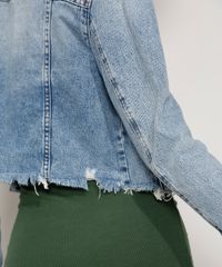 Jaqueta-Jeans-Feminina-Cropped-Destroyed-com-Bolsos-Azul-Medio-9981720-Azul_Medio_5