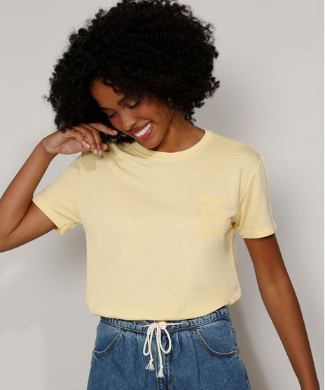 Camiseta-Feminina--Bloom--com-Relevo-Manga-Curta-Decote-Redondo-Amarela-Claro-9976658-Amarelo_Claro_1