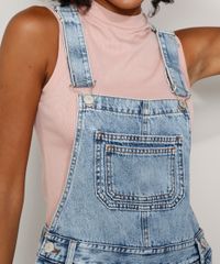 Jardineira-Jeans-Feminina-Relaxed-Marmorizada-com-Rasgos-e-Barra-a-Fio-Azul-Claro-9980401-Azul_Claro_5