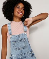 Jardineira-Jeans-Feminina-Relaxed-Marmorizada-com-Rasgos-e-Barra-a-Fio-Azul-Claro-9980401-Azul_Claro_6