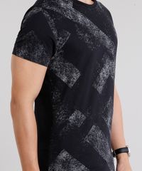 Camiseta-Masculina-Estampada-Geometrica-Gola-Careca-Manga-Curta-Preta-8692051-Preto_4