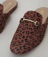 Mule-Feminino-Via-Uno-Bico-Redondo-Estampado-Animal-Print-Onca-com-Fivela-Caramelo-9981778-Caramelo_3