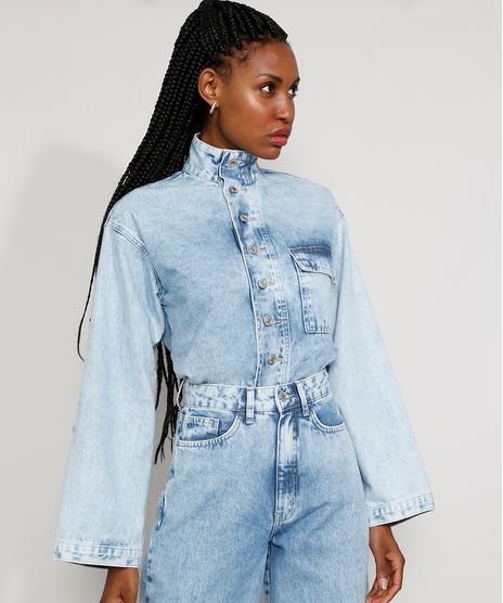 Camisa-Jeans-Feminina-Mindset-Oversized-Marmorizada-com-Bolso-Manga-Longa-Gola-Alta-Azul-Claro-9985140-Azul_Claro_1
