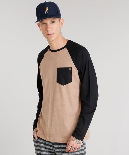 Camiseta-Masculina-com-Bolso-Manga-Longa-Raglan-Gola-Careca-Marrom-8582091-Marrom_1