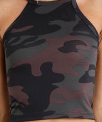 Regata-Feminina-Cropped-Halter-Neck-Estampada-Camuflada-Gola-Redonda-Verde-Militar-9106618-Verde_Militar_4