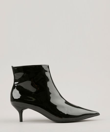 Bota-Feminina-em-Verniz-Bico-Fico-Kitten-Hell-Salto-Baixo-Preta-9083180-Preto_1 Bota-Feminina-em-Verniz-Bico-Fico-Kitten-Hell-Salto-Baixo-Preta-9083180-Preto_1