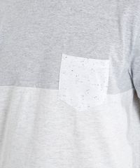 Camiseta-Masculina-com-Recortes-Manga-Curta-Gola-Redonda-Cinza-Mescla-Claro-9079163-Cinza_Mescla_Claro_4