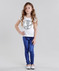 Blusa-Infantil-Planeta-com-Estampa-Interativa-Metalizada-Manga-Curta-Decote-Redondo-em-Algodao---Sustentavel-Off-White-9042322-Off_White_3