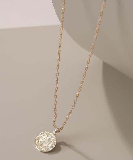 Colar-Feminino-com-Medalha-de-Sao-Bento-Dourado-9976675-Dourado_1
