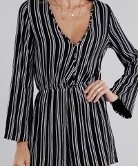 Macaquinho-Feminino-Listrado-Decote-V-Manga-Longa-Preto-9108676-Preto_4