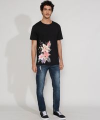 Camiseta-Masculina-Manga-Curta-Gola-Careca-com-Estampa-Floral-Preta-9967022-Preto_3