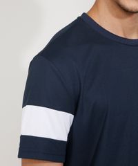 Camiseta-Masculina-Manga-Curta-Esportiva-Ace-Gola-Careca-com-Recorte-Azul-Marinho-9972626-Azul_Marinho_5 Camiseta-Masculina-Manga-Curta-Esportiva-Ace-Gola-Careca-com-Recorte-Azul-Marinho-9972626-Azul_Marinho_5
