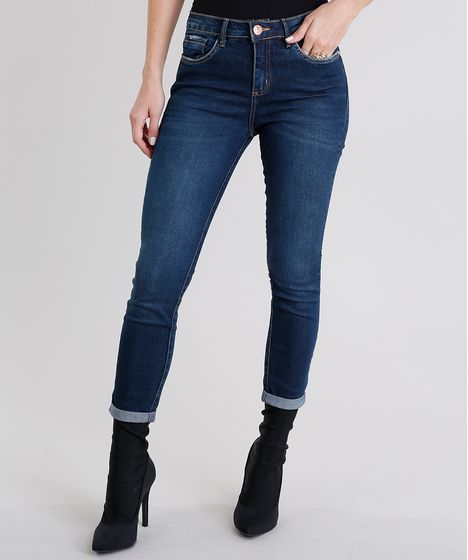 calça jeans barra dobrada feminina