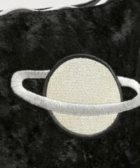 Necessaire-Feminina-em-Veludo-com-Bordado-de-Planeta-com-Lurex-Preta-9129331-Preto_3