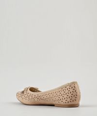 Sapatilha-Feminina-Bico-Fino-Beira-Rio-em-Suede-com-Laser-Cut-e-Laco-Bege-9175433-Bege_3