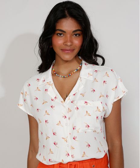 Camisa-Feminina-Manga-Curta-Estampada-de-Araras-com-Bolso-Off-White-9976769-Off_White_1