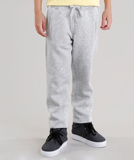 Calca-Infantil-em-Moletom-com-Bolsos-Barra-Texturizada-com-Punho-Cinza-Mescla-Claro-8861845-Cinza_Mescla_Claro_1 Calca-Infantil-em-Moletom-com-Bolsos-Barra-Texturizada-com-Punho-Cinza-Mescla-Claro-8861845-Cinza_Mescla_Claro_1