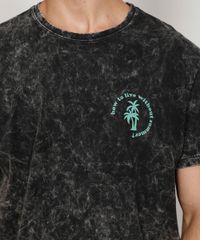 Camiseta-Masculina-Marmorizada-Manga-Curta-Gola-Careca-com-Coqueiro-Preta-9981541-Preto_2