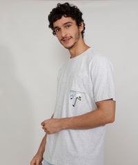 Camiseta-Masculina-Manga-Curta-Gola-Careca-Rick-and-Morty-com-Bolso-Cinza-Mescla-Claro-9982202-Cinza_Mescla_Claro_5