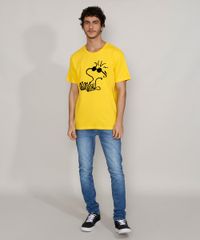 Camiseta-Masculina-Manga-Curta-Gola-Careca-Woodstock-Snoopy-Flocada-Amarela-9976196-Amarelo_3