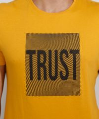 Camiseta-Masculina-Slim-Manga-Curta-Gola-Careca--Trust--com-Relevo-Mostarda-9961986-Mostarda_2