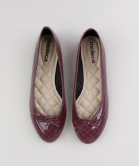 Sapatilha-Feminina-Bico-Redondo-em-Verniz-Matelasse-com-Laco-Vinho-9171787-Vinho_4
