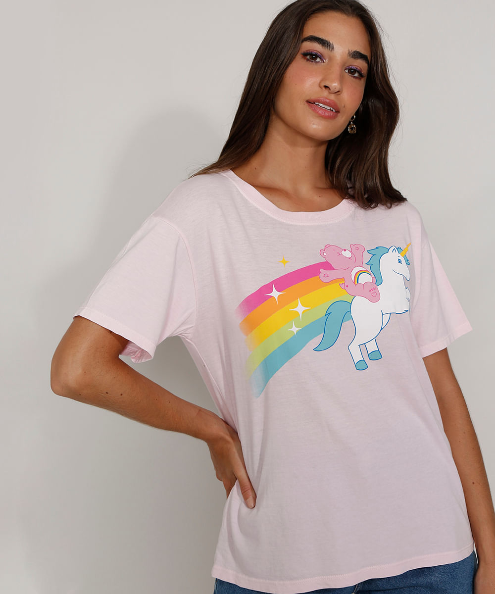 Camiseta Feminina Manga Curta Pride Ursinhos Carinhosos Ampla Decote Redondo Rosa Claro