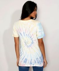 Camiseta-Feminina-Estampada-Tie-Dye-Manga-Curta-Ursinho-Pooh-e-Leitao-Ampla-Decote-Redondo-Multicor-9974869-Multicor_4