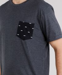 Camiseta-Masculina-com-Bolso-Estampado-de-Peixes-Manga-Curta-Gola-Careca-Cinza-Mescla-Escuro-9125661-Cinza_Mescla_Escuro_4