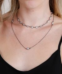 Kit-de-2-Gargantilhas-Choker-Femininas-com-Perolas-Prateado-8944259-Prateado_2
