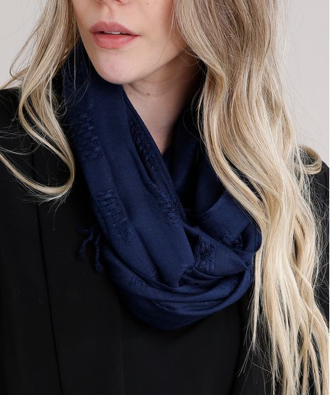 Cachecol-Feminino-com-Vazados-e-Franjas-Azul-Marinho-8754621-Azul_Marinho_1