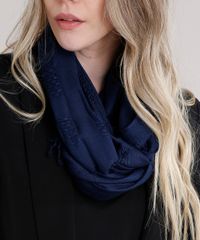 Cachecol-Feminino-com-Vazados-e-Franjas-Azul-Marinho-8754621-Azul_Marinho_3 Cachecol-Feminino-com-Vazados-e-Franjas-Azul-Marinho-8754621-Azul_Marinho_3