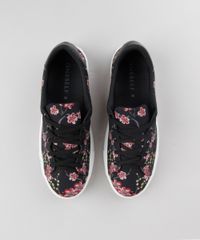 Tenis-Feminino-Estampado-Floral-em-Lona-Preto-9103116-Preto_4