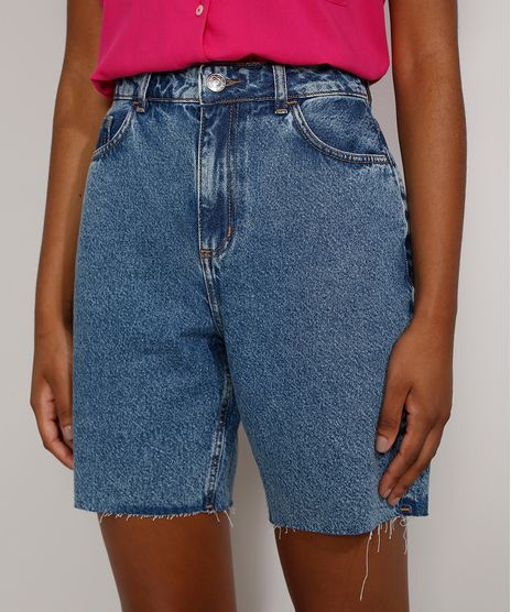 Bermuda-Jeans-Feminina-Cintura-Alta-Marmorizada-com-Rasgos-e-Barra-Destroyed-Azul-Medio-9985642-Azul_Medio_1
