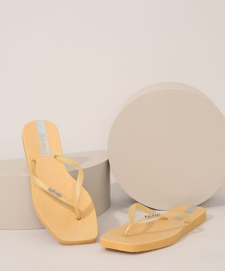 Chinelo-Feminino-Bebece-com-Glitter-Amarelo-9985579-Amarelo_1 Chinelo-Feminino-Bebece-com-Glitter-Amarelo-9985579-Amarelo_1
