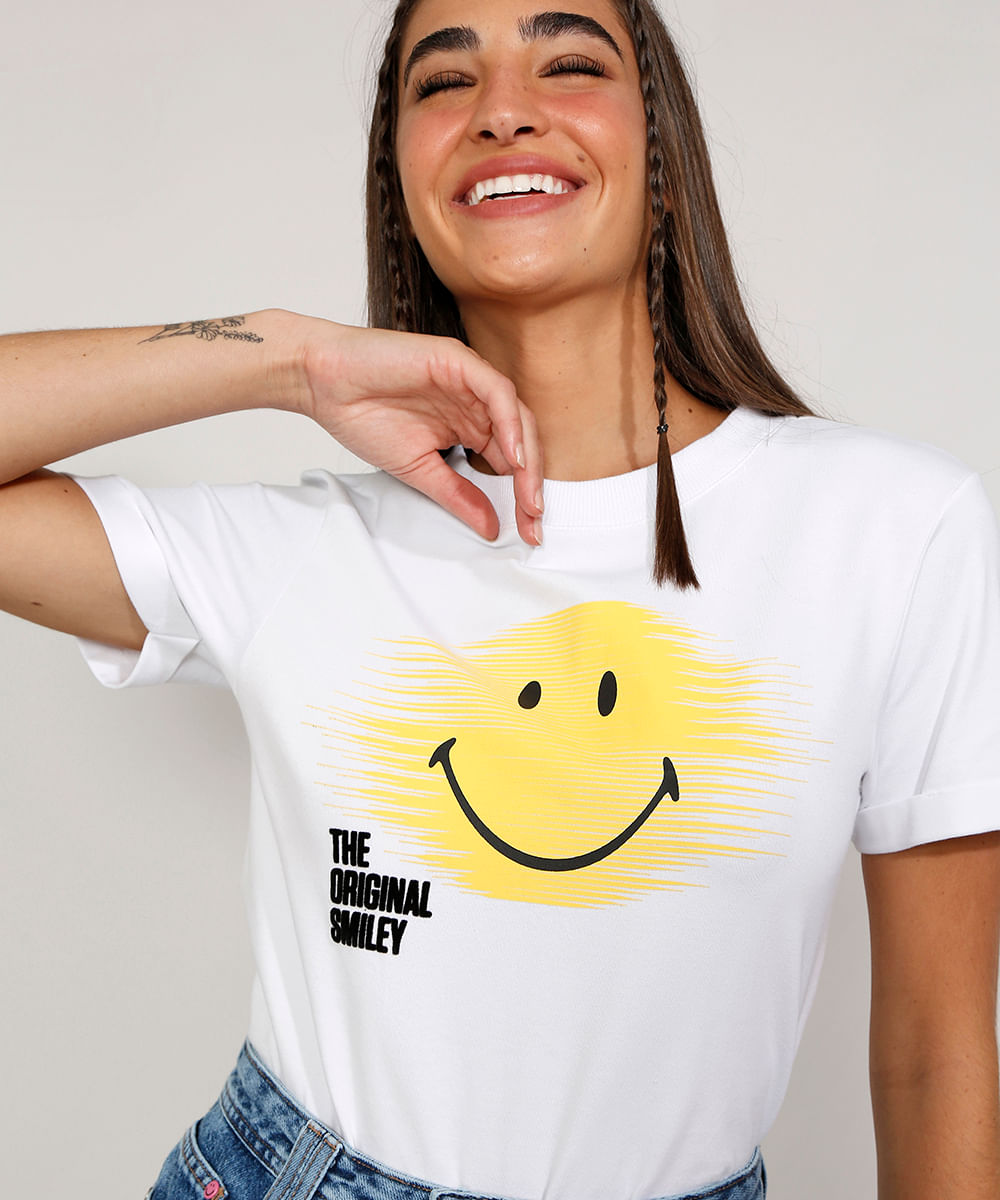 Camiseta Feminina Smiley Manga Curta Off White