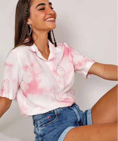 Camisa-Feminina-Estampada-Tie-Dye-e-Smiley-Manga-Curta-Rosa-9977998-Rosa_1