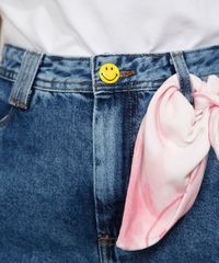Short-Jeans-Smiley-Mom-Cintura-Super-Alta-com-Bandana-Azul-Medio-9981708-Azul_Medio_4