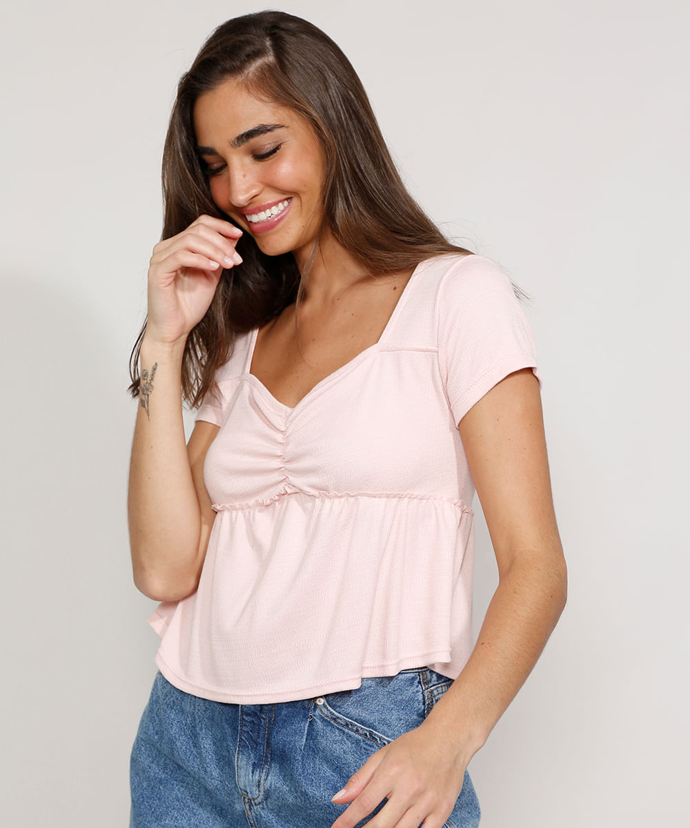 Blusa Feminina Manga Curta Texturizada com Franzido Decote Princesa Rosa Claro