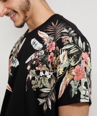 Camiseta-Masculina-Manga-Curta-com-Estampa-Floral-Gola-Careca-Preta-9980968-Preto_5