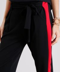 Calca-Feminina-Clochard-com-Recortes-Laterais-e-Bolsos-Preta-9165185-Preto_4