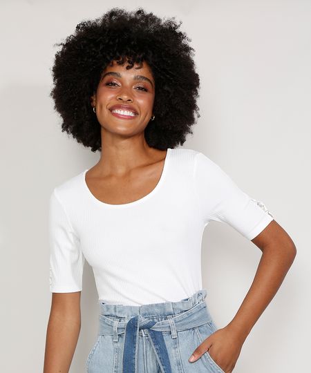 Blusa-Feminina-Basica-Manga-Curta-com-Perolas-Canelada-Decote-Redondo-Off-White-9975246-Off_White_1