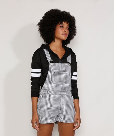 Jardineira-de-Sarja-Feminina-Relaxed-Estampada-Xadrez-Vichy-com-Bolsos-Preta-9980403-Preto_1